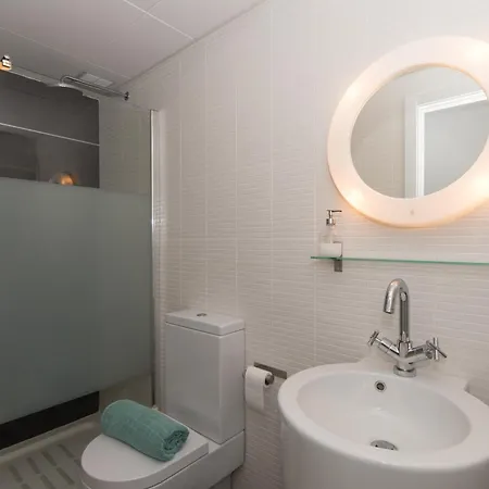Luxury Flat, Mar, Air Con, Pool, Parking * بالم مار