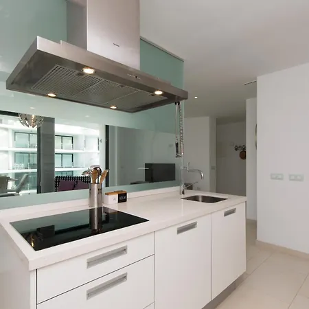 شقة Luxury Flat, Mar, Air Con, Pool, Parking *