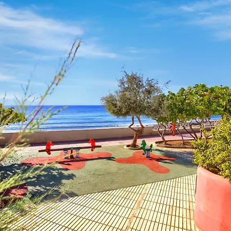 Luxury Flat, Mar, Air Con, Pool, Parking شقة